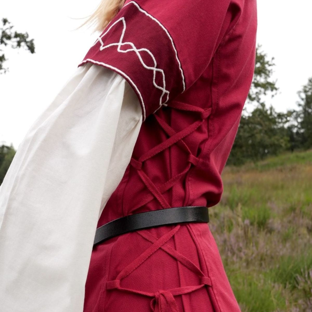 Gothic dress Fiona, red-natural