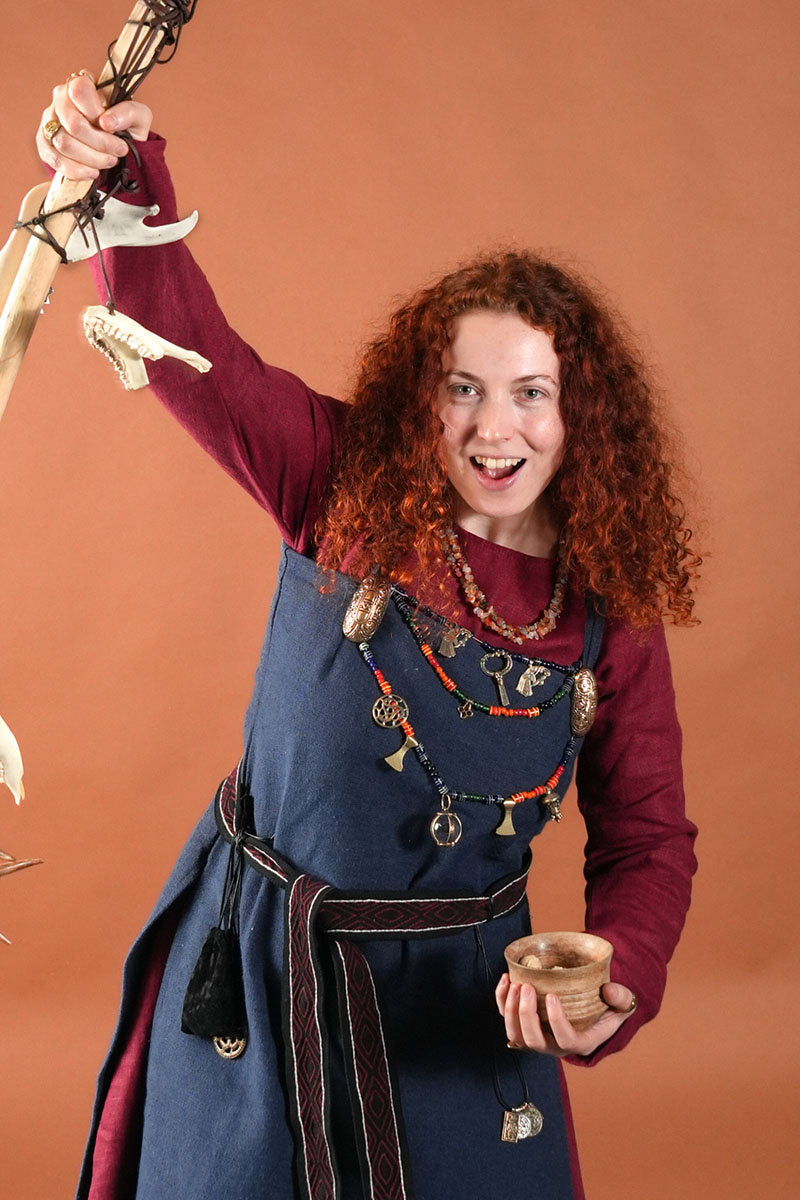 Viking dress Helga, linen, red