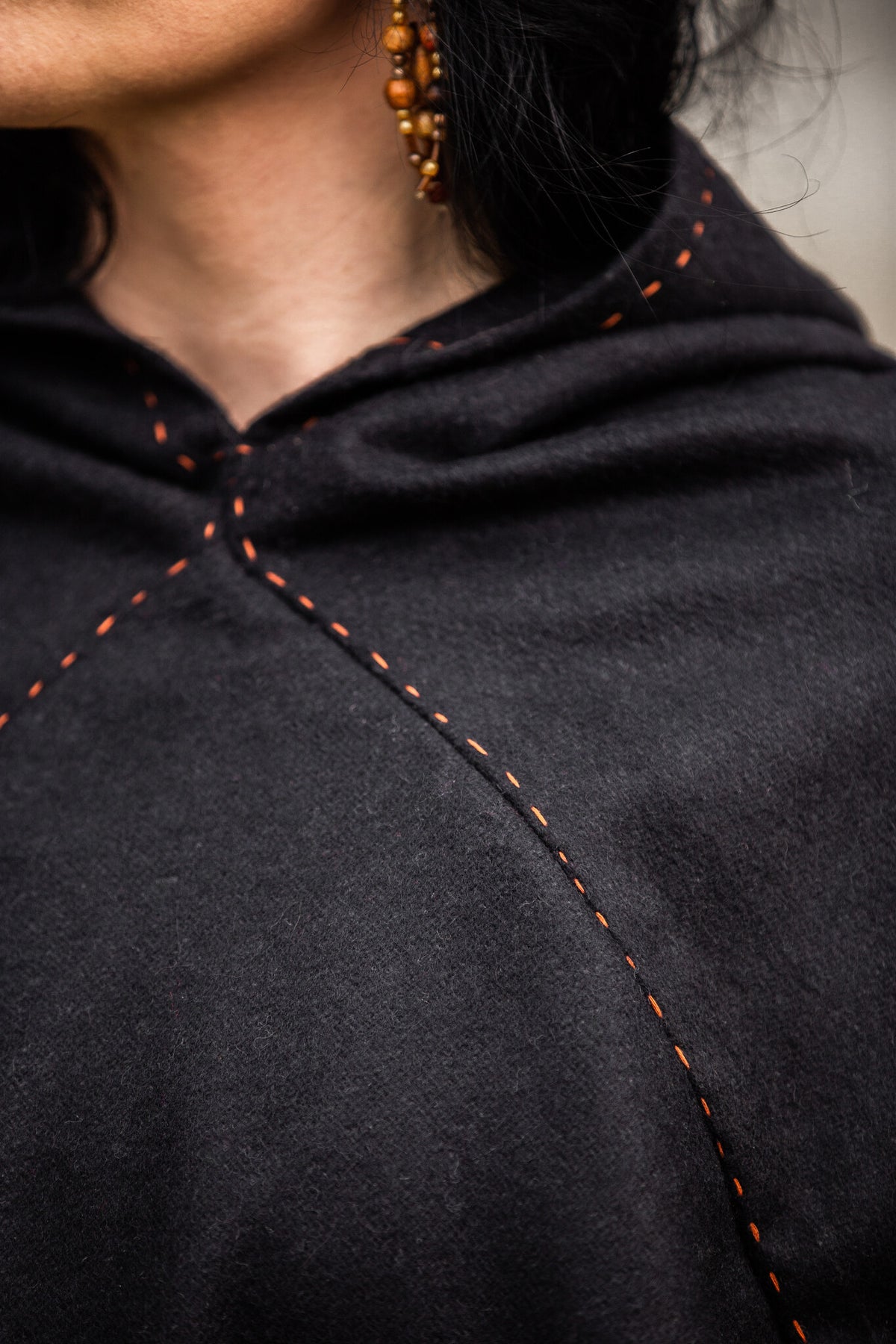 Skjoldehamm kaproen Halfdan, zwart, wolmix