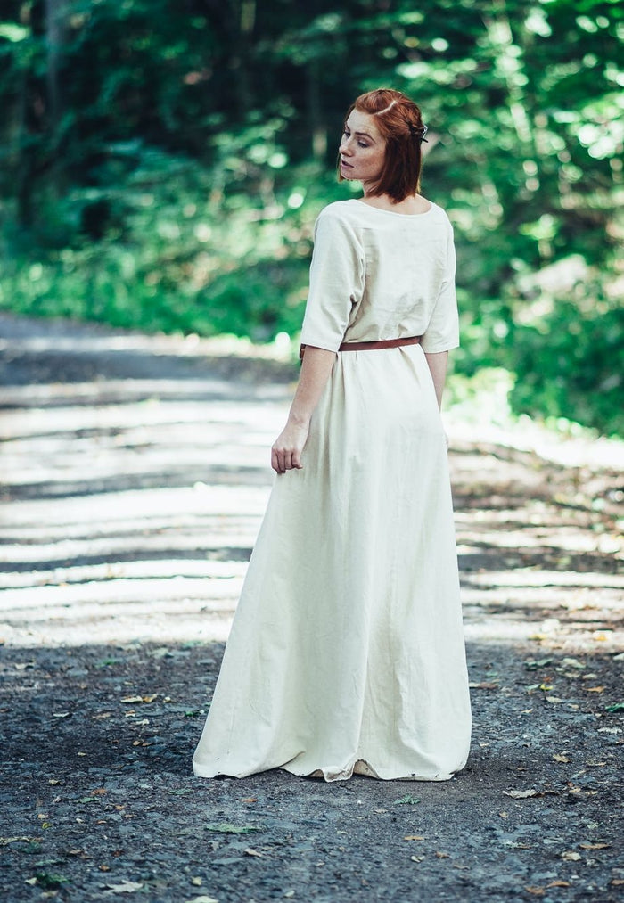 Tidigmedeltida klänning Brida, naturfärgad