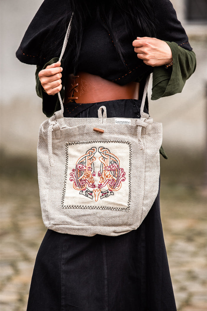 Sac à bandoulière viking brodé Urnes avec motif en arête de poisson