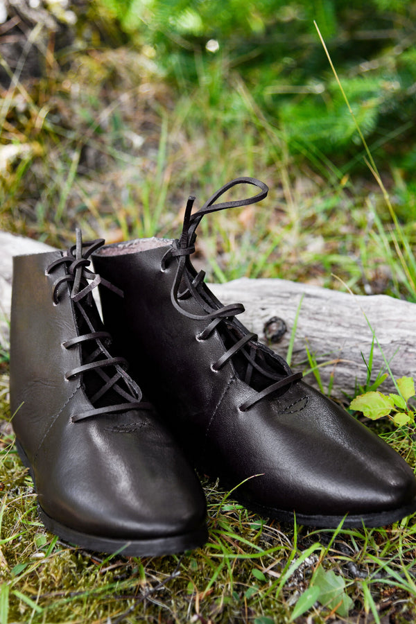 Ankle boots with hobnails, medieval, brown
