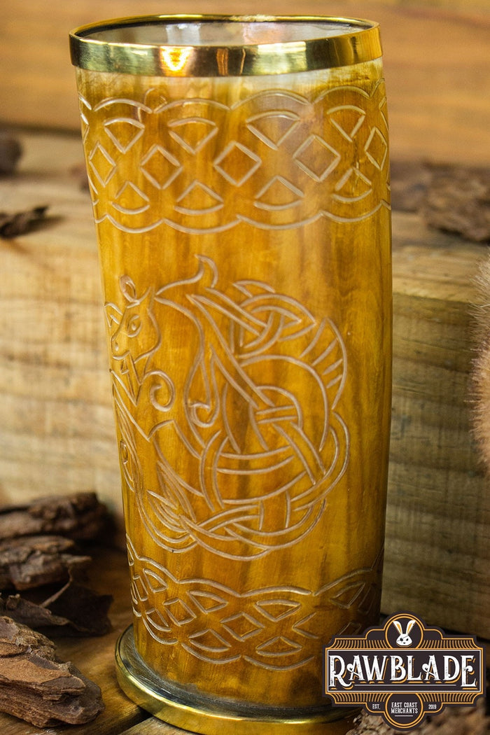 Boccale in corno con cavallo celtico, 300–500 ml