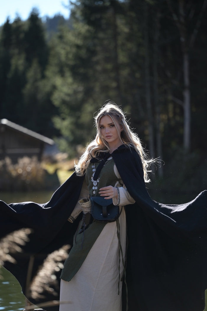 Wikinger Hängerock Aleiga, grün