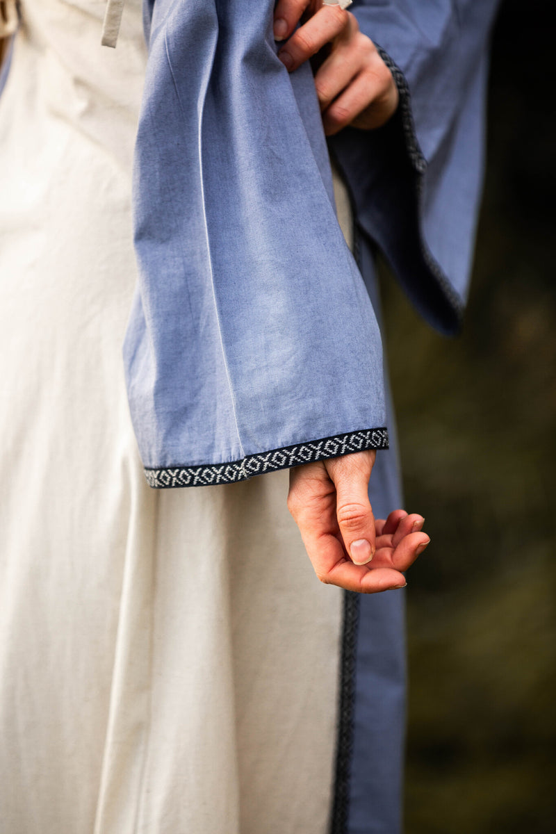 Średniowieczna suknia Serena, niebieska