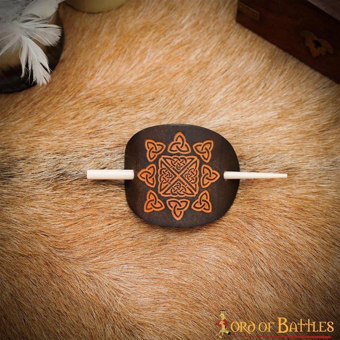 Haarspeld met Keltische knopen, leer