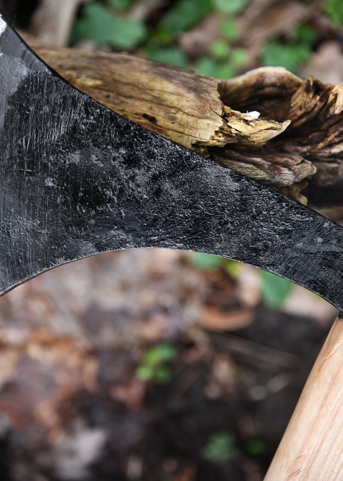 Large Francisca throwing axe, semi-sharp