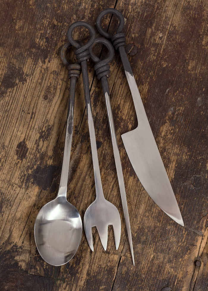 Conjunto de talheres medieval em aço inoxidável