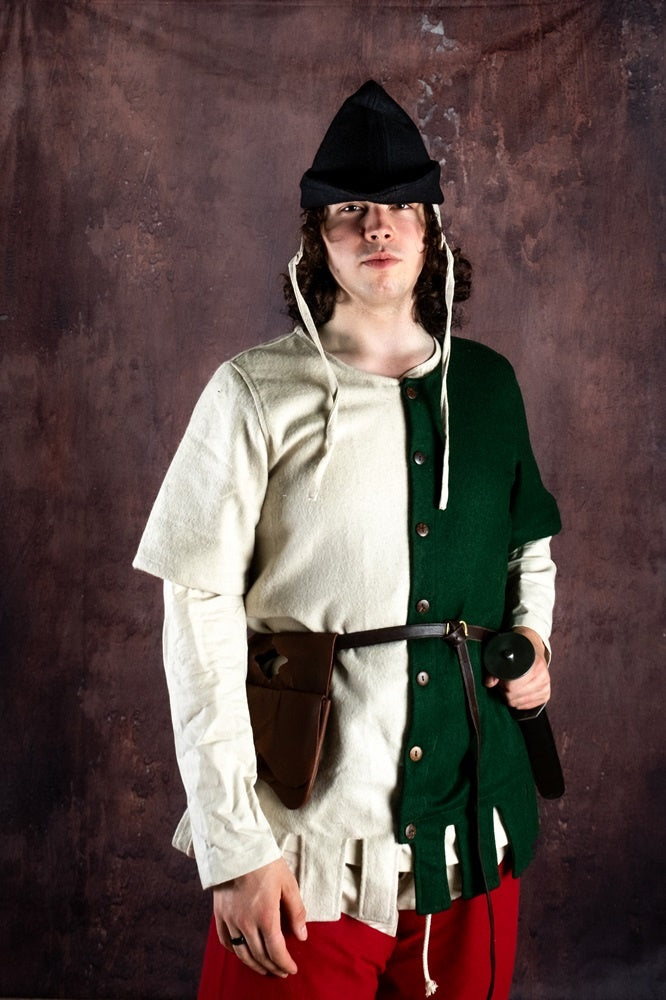 Surcoat Aleran, right side, natural, wool mix