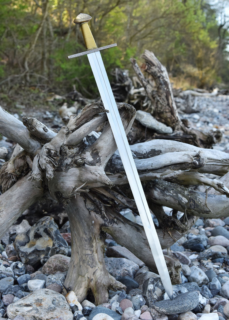 Spada di San Maurizio (Vienna), XII secolo, semi-affilata