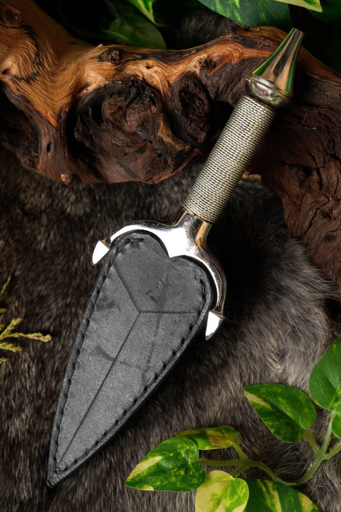 Steel ladies dagger, semi-sharp