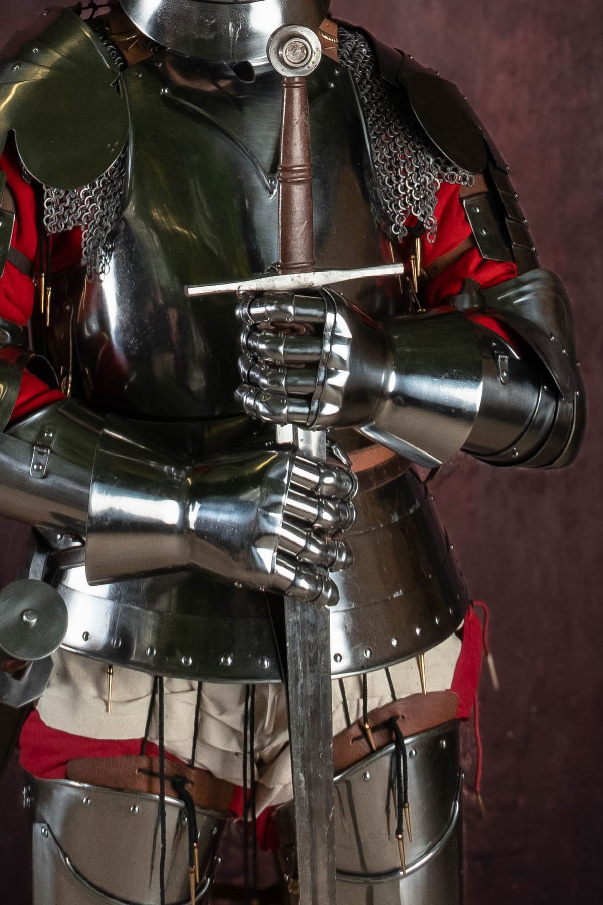 Hourglass Gauntlets 1350-1410, 1.6 mm