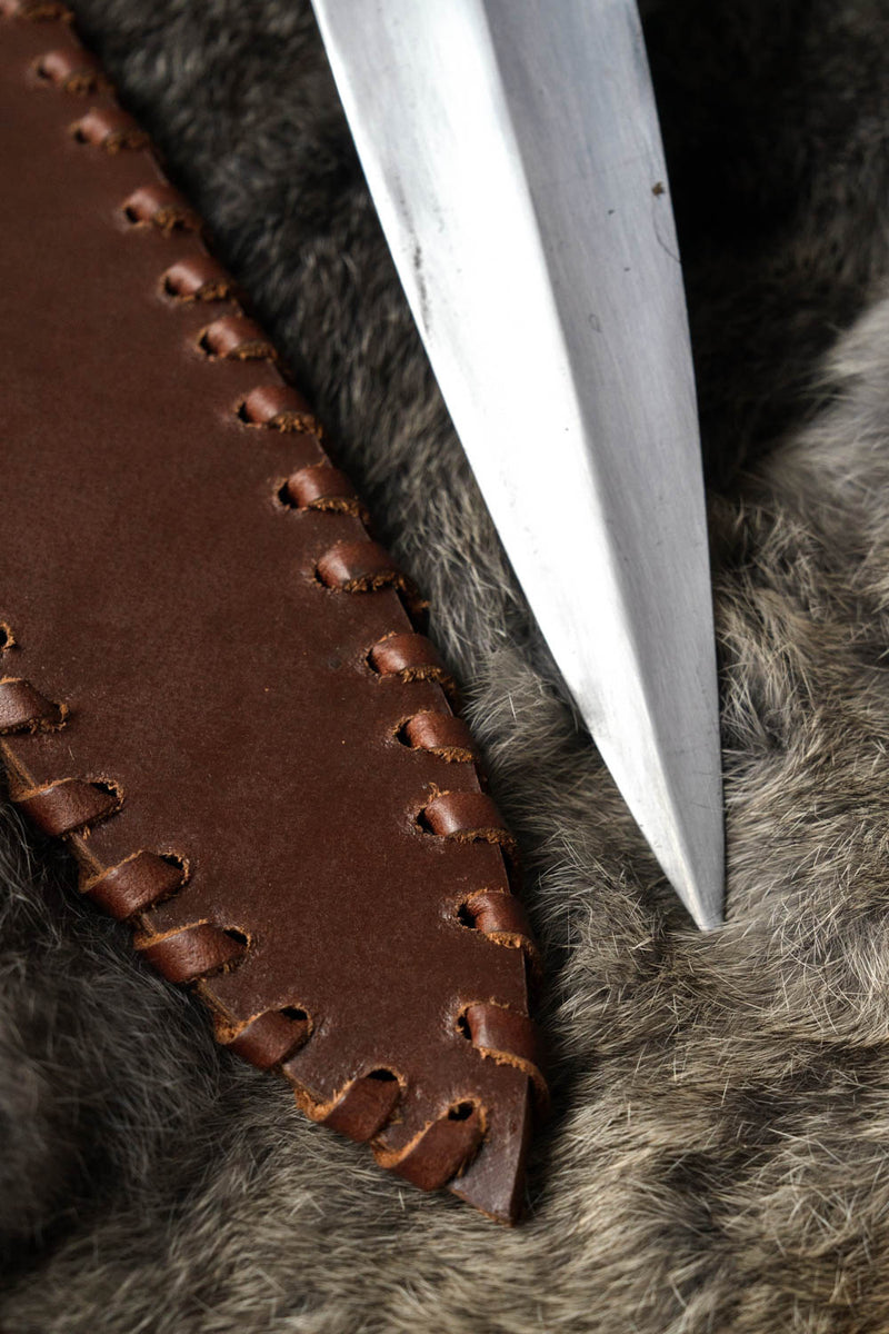 Celtycki sztylet antropomorficzny, półostry