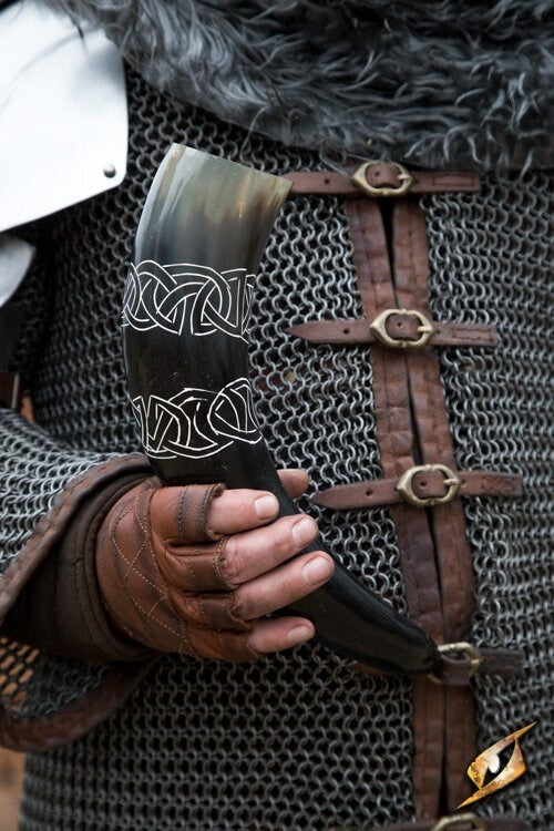 Trinkhorn Tara, dunkel, 500–650 ml