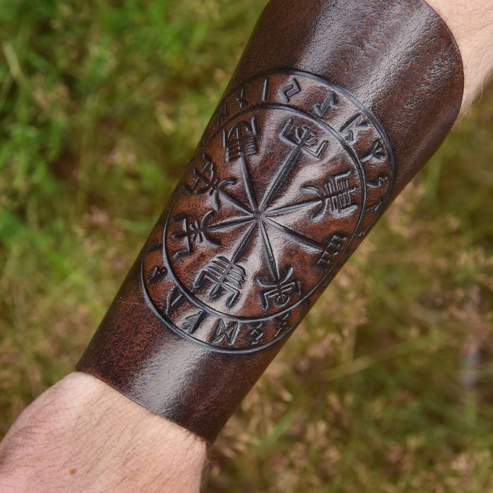 Vambrace din piele cu motiv Vegvisir, apărători de antebraț