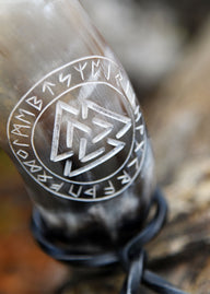 Chifre de beber Valknut, 200-300 ml