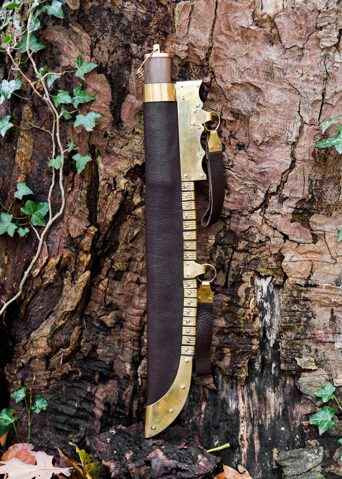 Wikinger Seax Jarl, halb scharf