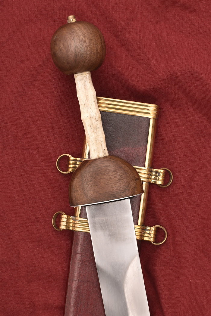 Gladius Pompeii, semi-scherp