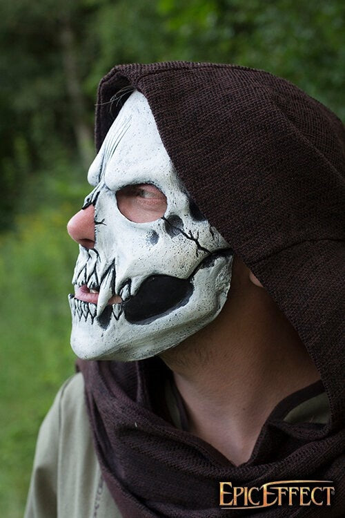 Máscara de calavera plateada