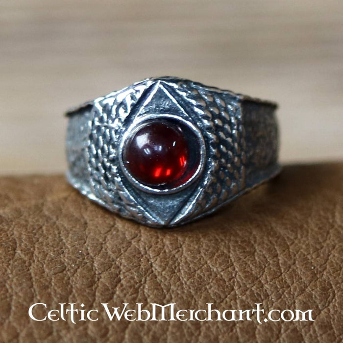 Anello medievale, rosso, stagno