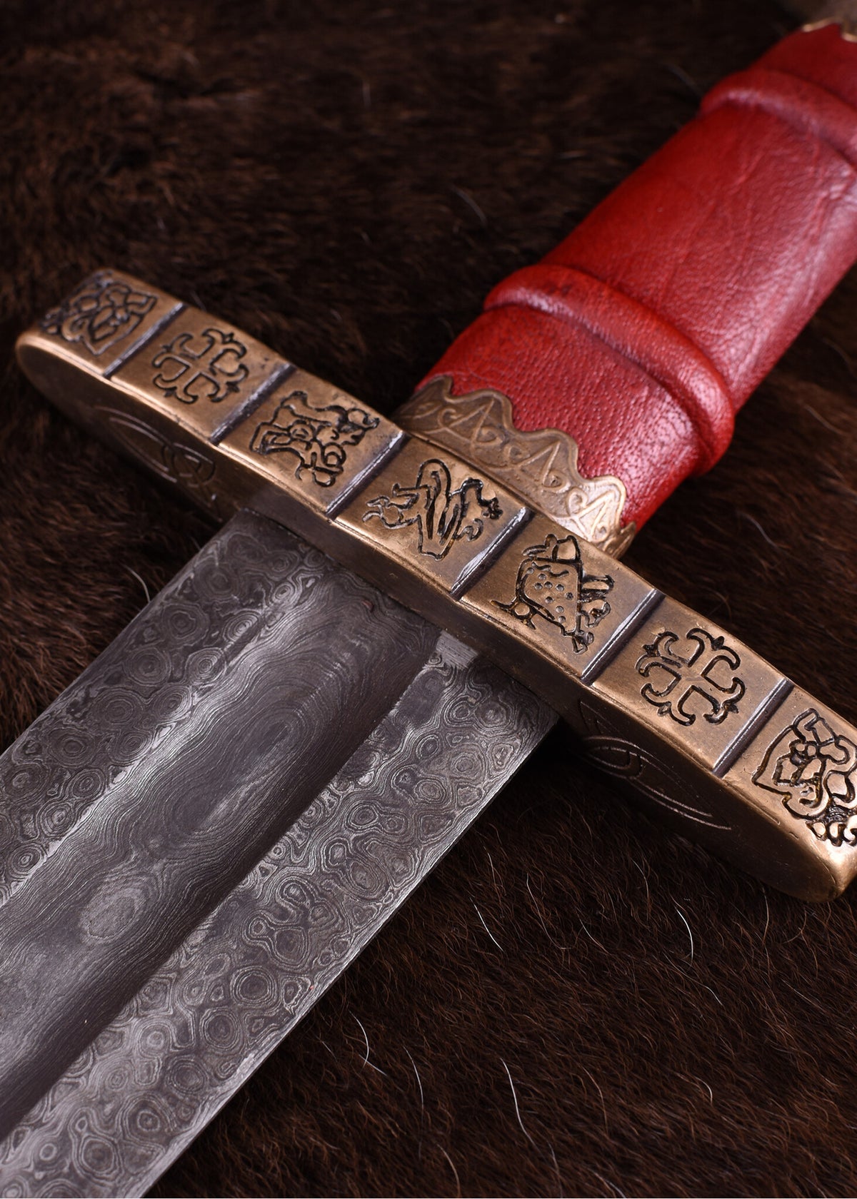 9th century Viking sword Haithabu, damast steel, semi-sharp
