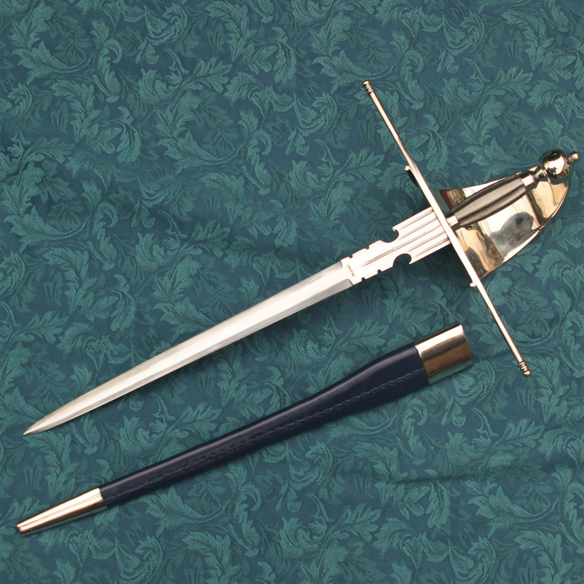 Musketier main gauche, semi-scherp