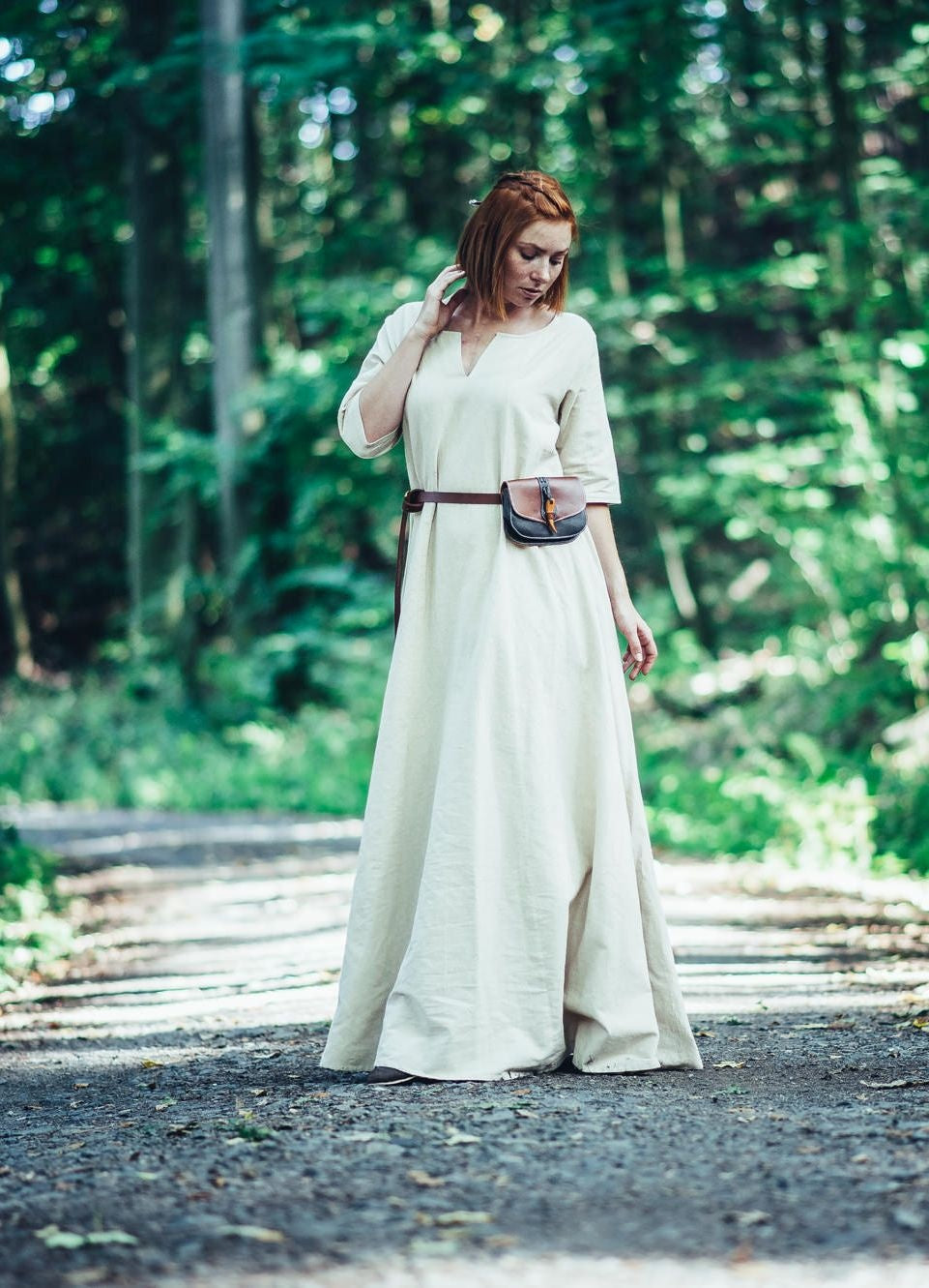 Tidigmedeltida klänning Brida, naturfärgad