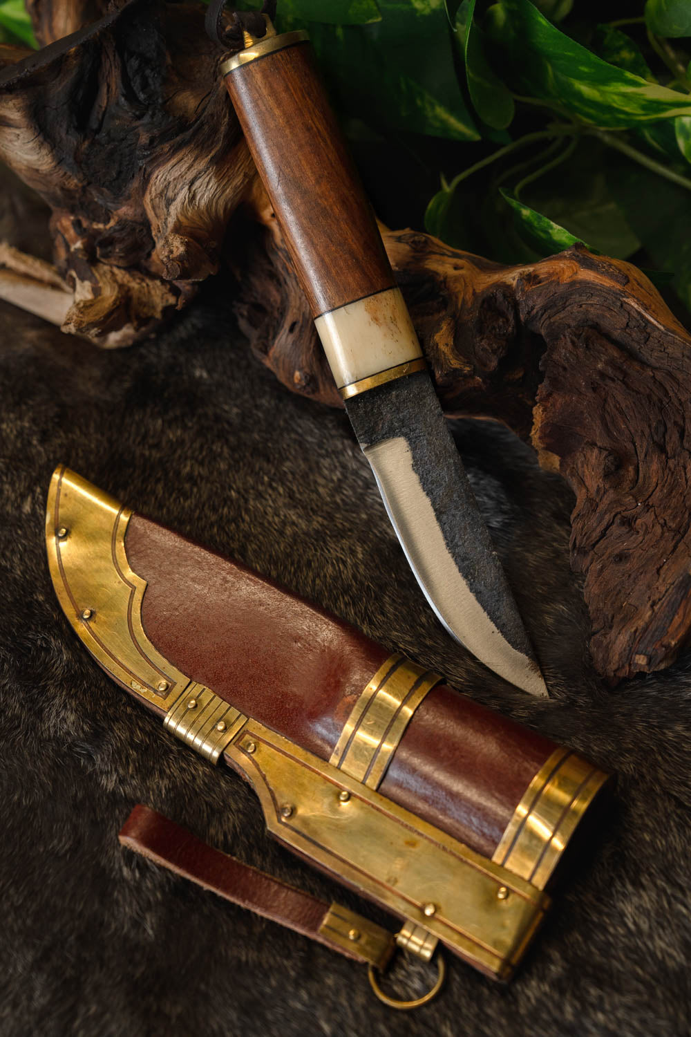 Vikingekniv 9.–10. årh., Gotland-type, semi-skarp