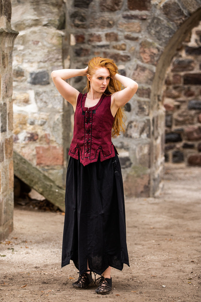 16th century doublet Christine red