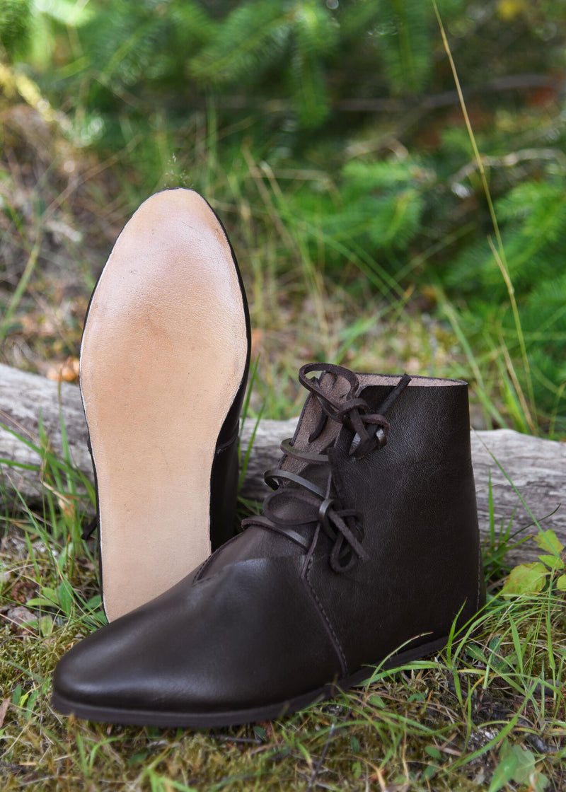 Knöchelstiefel des 15. Jahrhunderts, braun