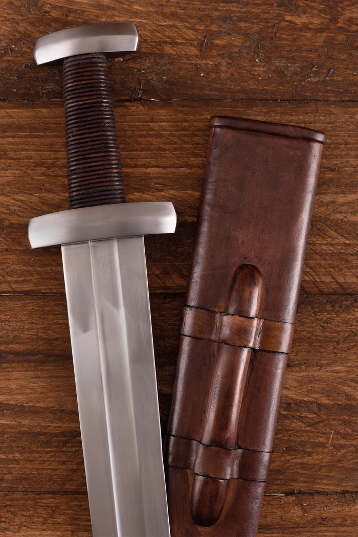 Viking sword Petersen type F, semi-sharp