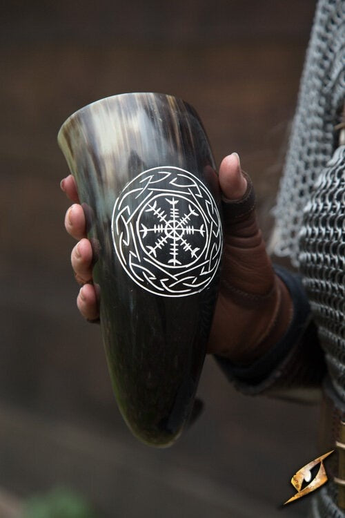 Cuerno para beber vikingo Aegishjalmur, oscuro, 500–650 ml