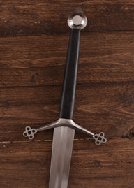 Claymore MacKenzie, pusiau aštrus