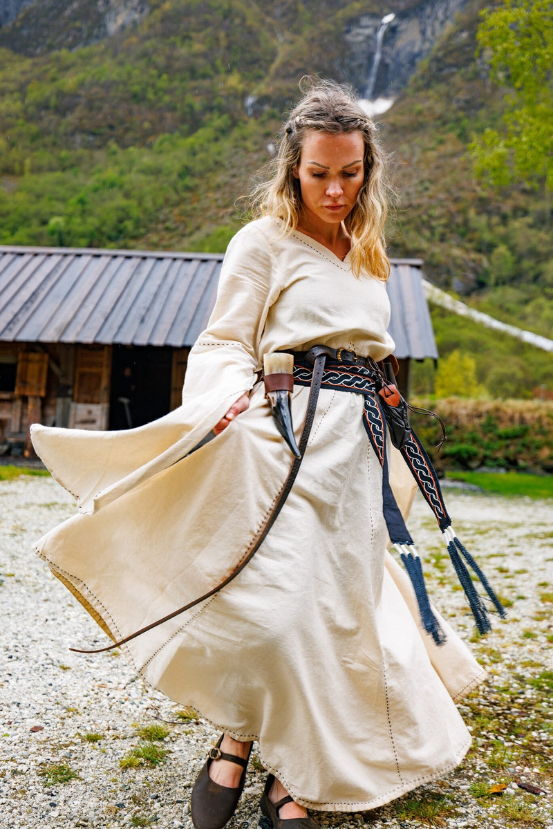 Abito medievale Begina, naturale