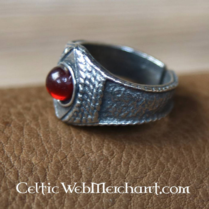 Anello medievale, rosso, stagno