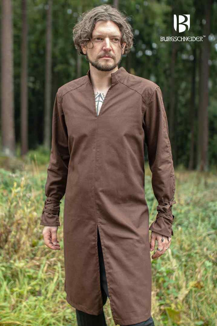 Tuniek Thereon, bruin