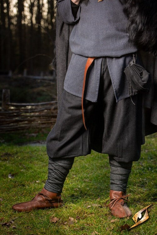 Spodnie Rusvik Ull, wzór jodełkowy, mieszanka wełny, czarne