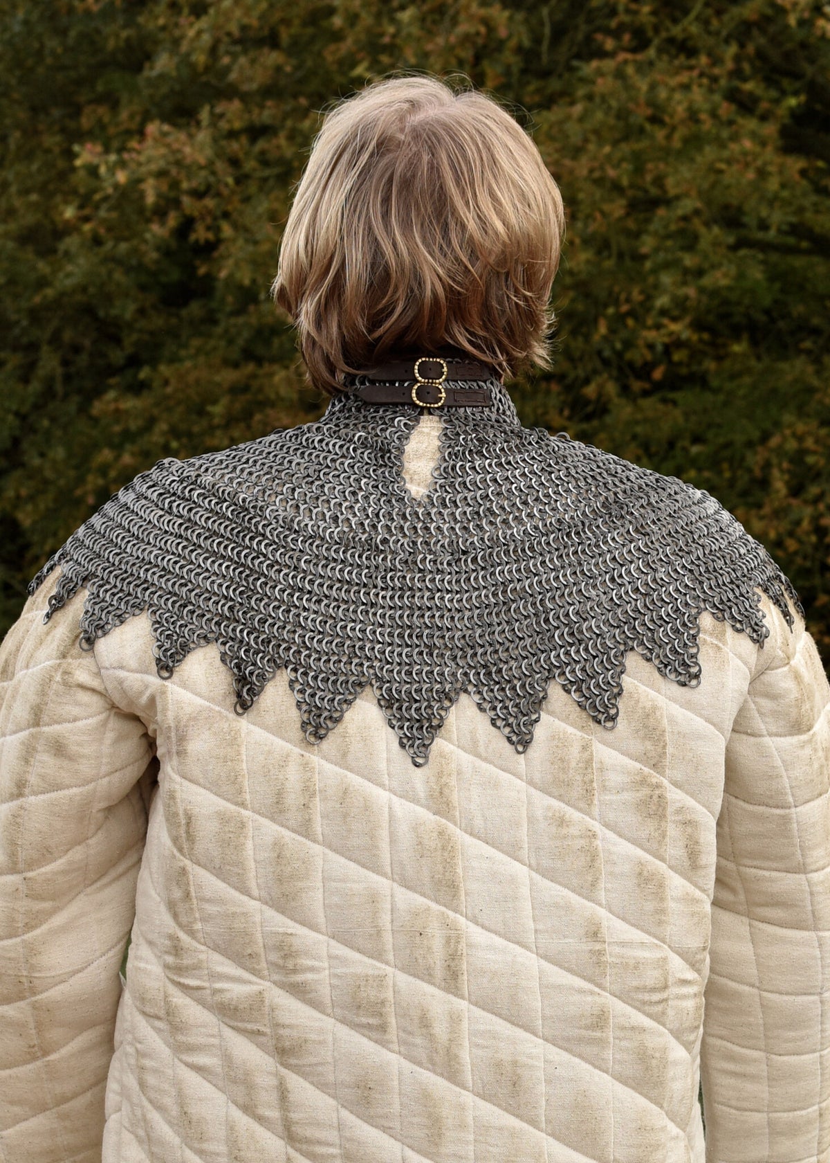 Płaszcz biskupi z kolczym kapturem, płaskie pierścienie, okrągłe nity, 8 mm