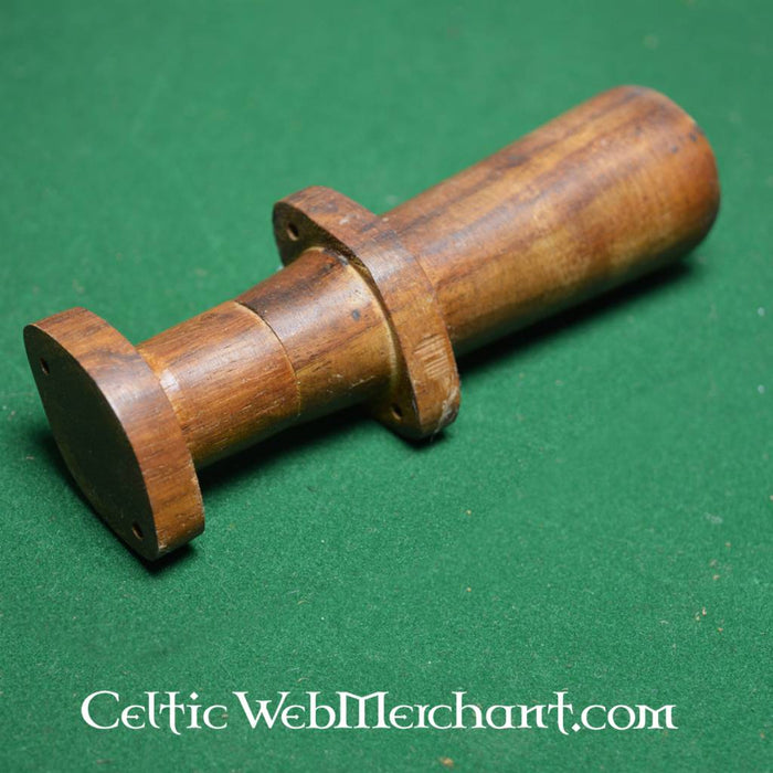 16th–17th century powder flask (apostle)