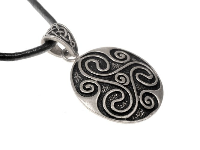 Amulet celtycki z triskele, posrebrzany brąz
