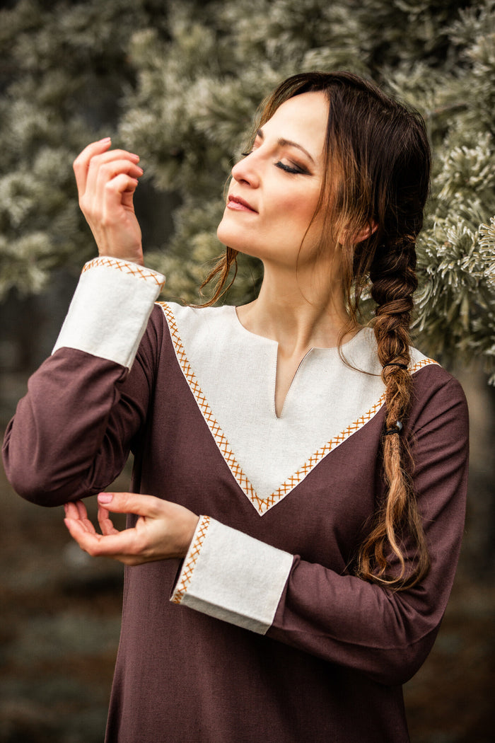 Viking dress Estrid, brown-natural