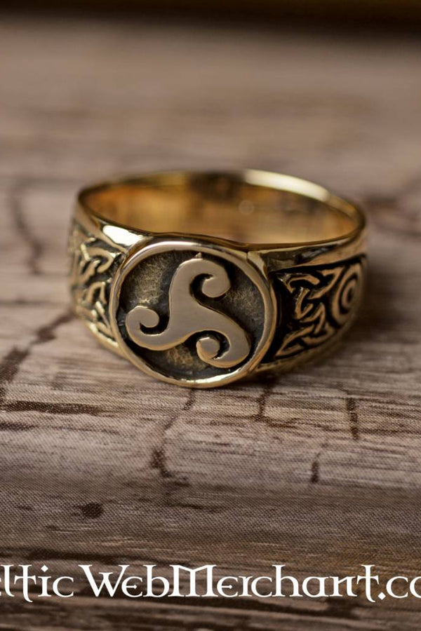 Keltisk ring triskele, brons