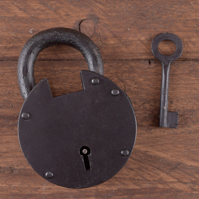 Round padlock