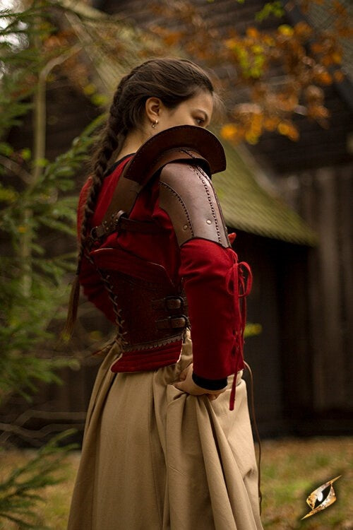 Leather shoulder armor, brown