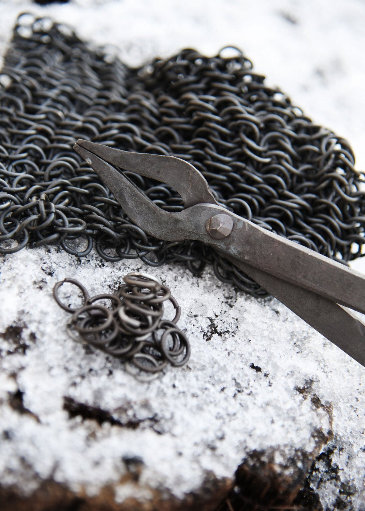 Set of 2 pliers for butted rings