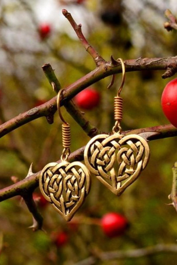Örhängen med keltiskt hjärta, brons