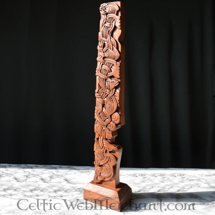 Viking wood carving, Mammen style