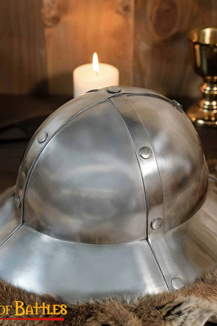 Casco tipo kettle de los siglos XIII–XIV, 1,6 mm