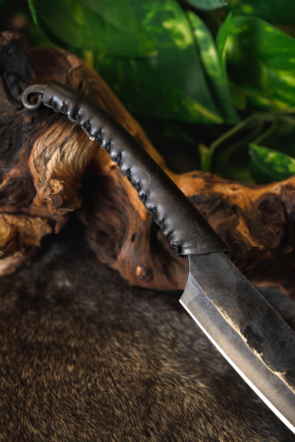 Espada celta La Tène L, semi-afilada