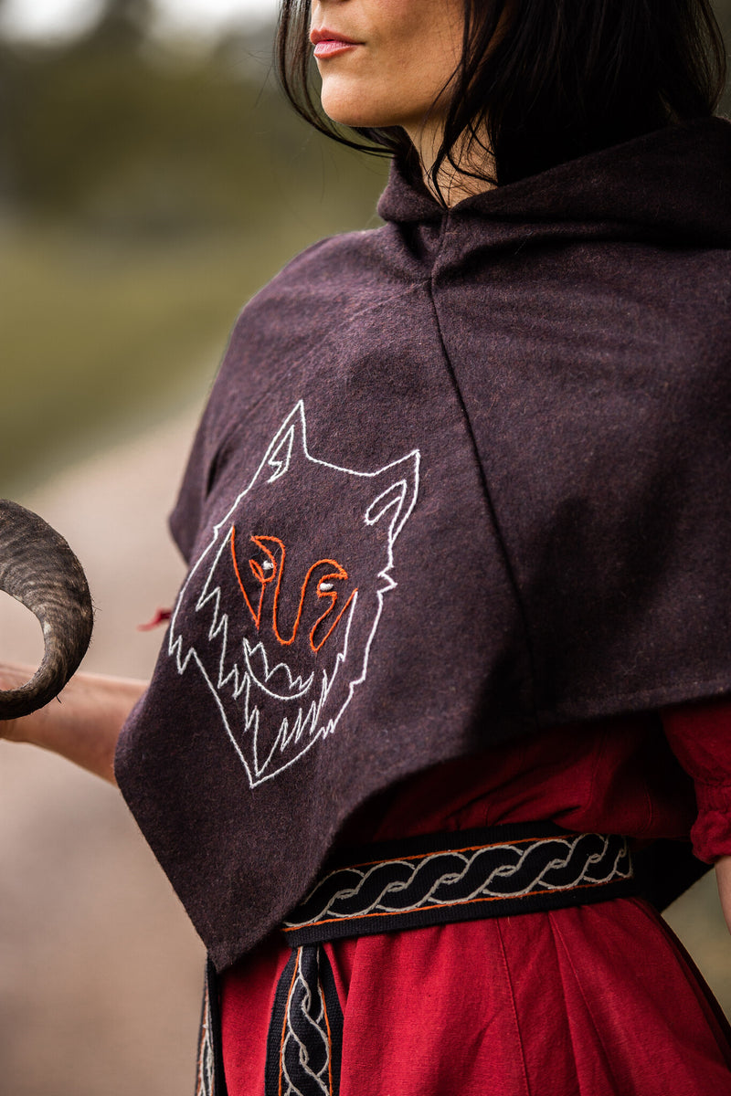 Capuchon Skjoldehamm Halfdan avec loup, marron, mélange de laine